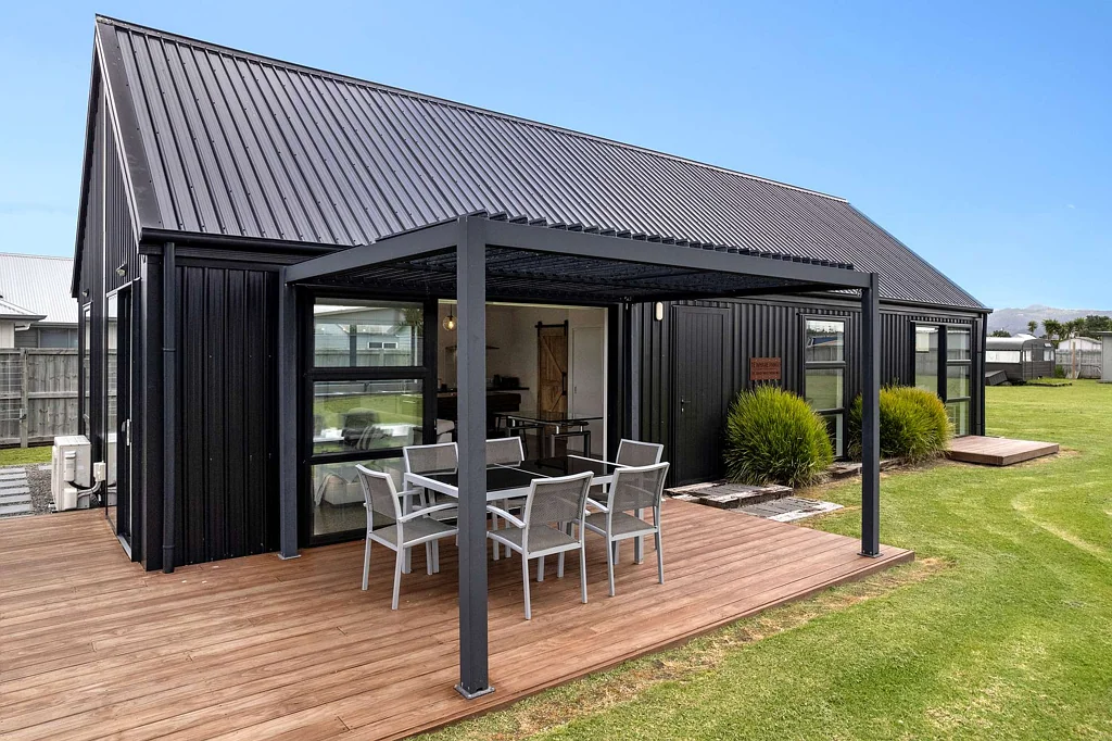 Matarangi 3房  Stylish Modern Beach Home on 720m²