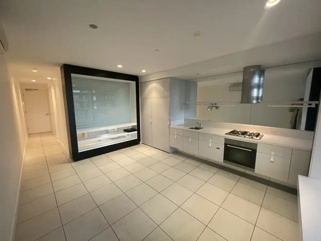 STYLISH LIVING IN THE HEART OF SOUTH YARRA!