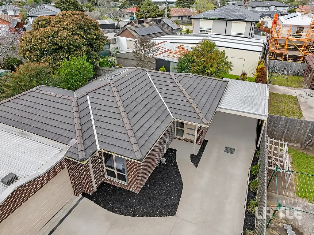 2/2 Deakin Crescent, Dandenong North, VIC 3175