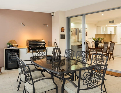 2/52 Underhill Avenue, Indooroopilly, Brisbane Western Region, 3部屋, 2バスルーム, Apartment