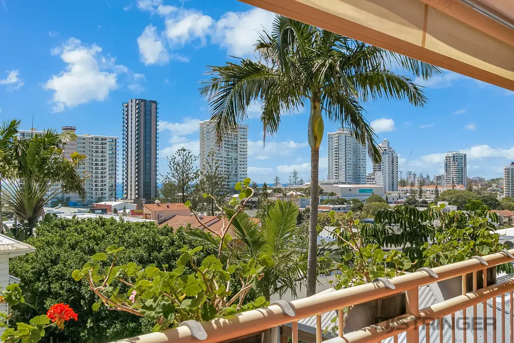 Coolangatta 4chambre YOUR IN TOWN HIDDEN GEM – 200m to the CBD