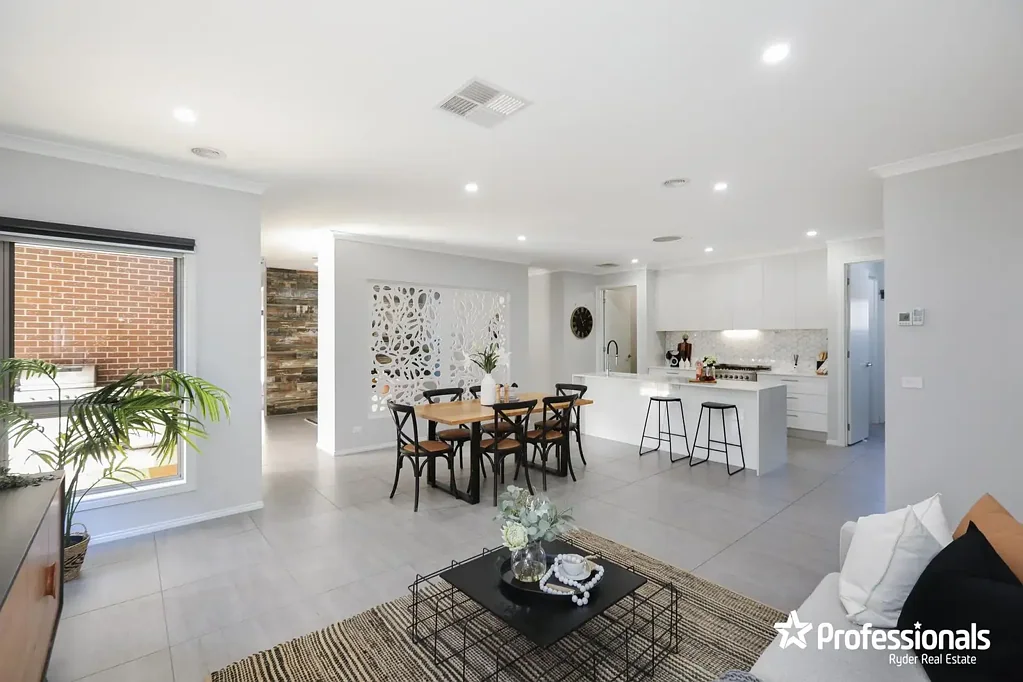 34 St Arnaud Road, Eynesbury, VIC 3338