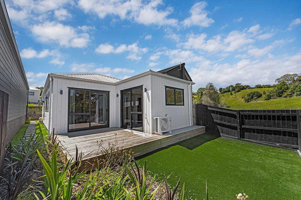 Pukekohe 3房  Builder Says Sell - Make an Offer Today!