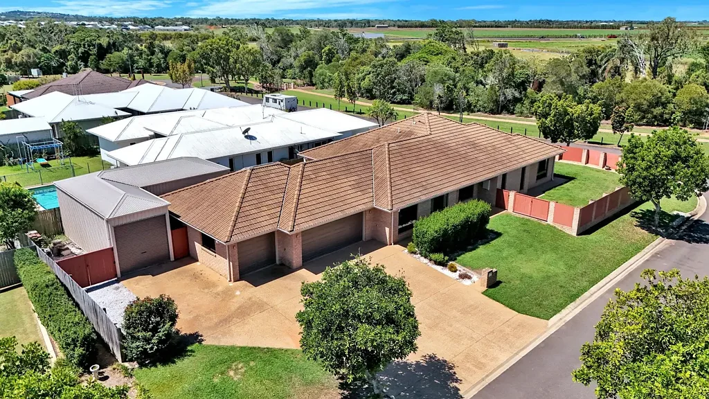 2 Higgins Court, Ashfield, QLD 4670