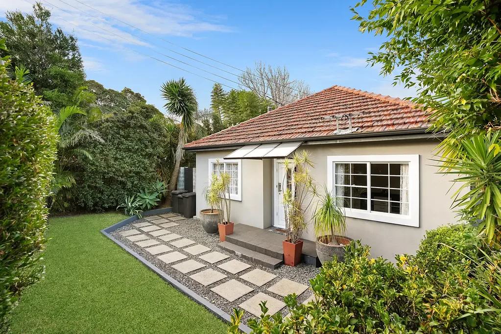 West Ryde 4ਬੈੱਡਰੂਮ Views, space and potential
