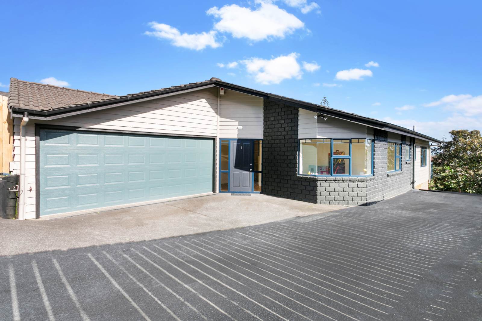 2/359 Richardson Road, New Windsor, Auckland, 4 ห้องนอน, 0 ห้องน้ำ, House