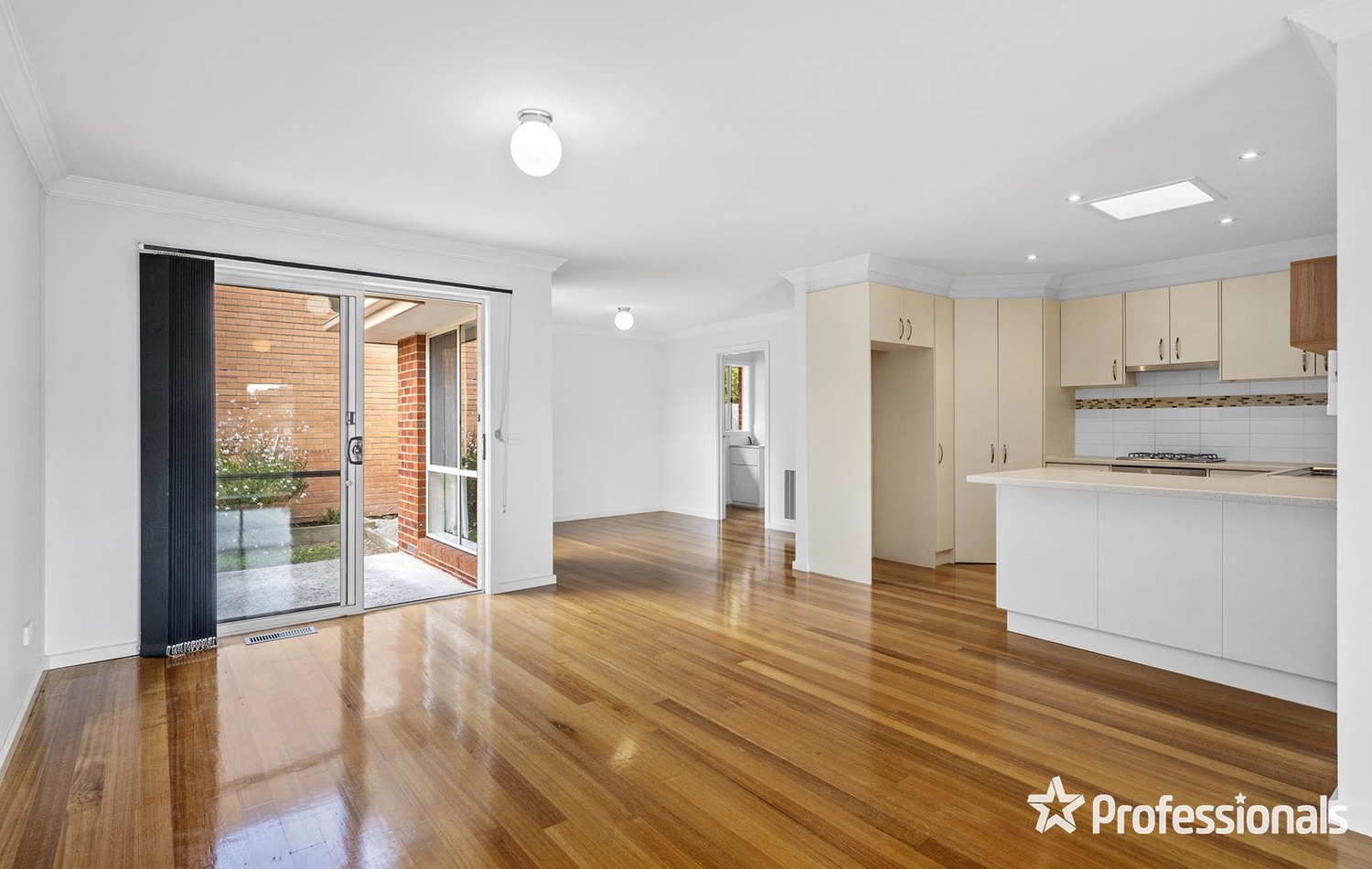 9 HIGHLAND CR, MOOROOLBARK VIC 3138, 0房, 0浴, House