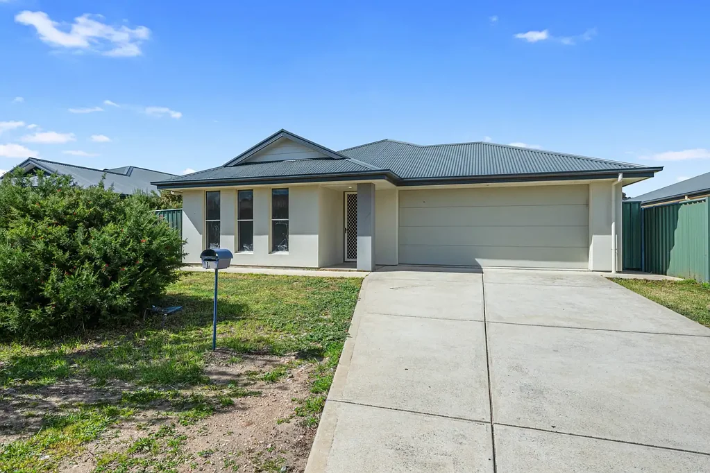 Large Family Home - Available Now - Open inspection Tuesday 9/9/25 @ 5pm - 5:15pm