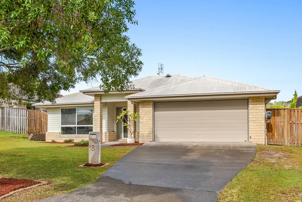 Pacific Pines 4 Slaapkamer Welcome Home to Willunga Street!