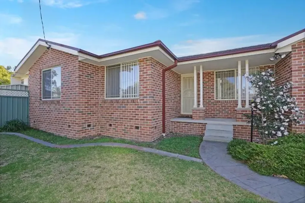 Conveniently Located Villa