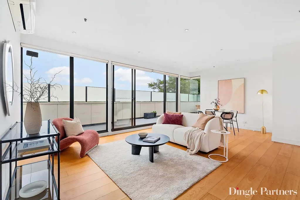 205/1338 Dandenong Road, Hughesdale, VIC 3166