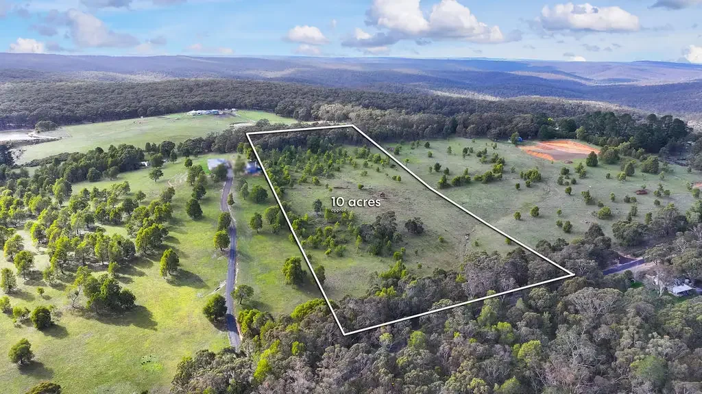 Staffordshire Reef  Undulating Acreage With Fantastic Views