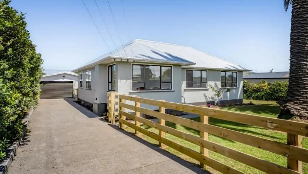 Gisborne Tce, Opunake