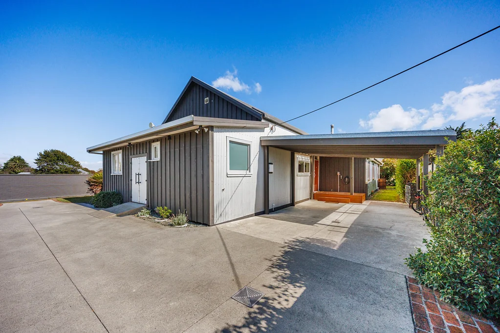 573 Napier Road, Whakarongo, Palmerston North, Manawatu-Wanganui