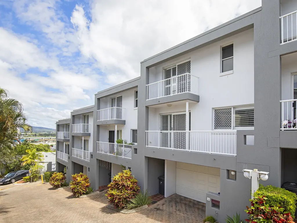 Fully updated Townhouse