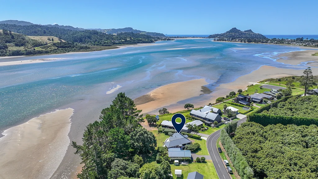 Pauanui 3 Bedroom Absolute waterfront! Huge value here!