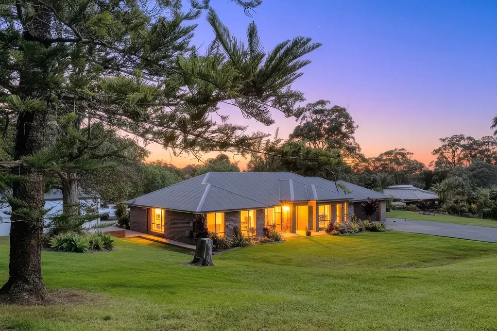 Forster 5ਬੈੱਡਰੂਮ Luxury Coastal Acreage in the Heart of Cape Hawke.
