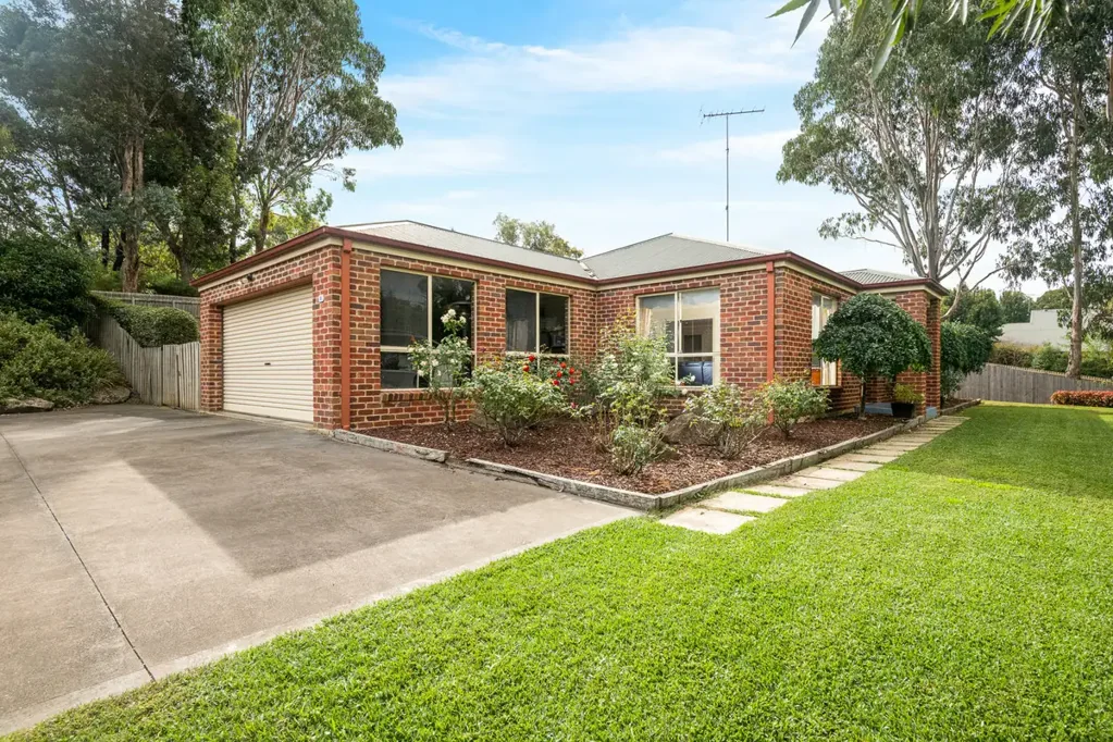 Bannockburn 4 Bedroom Family Living in Perfect Location - 1321m2
