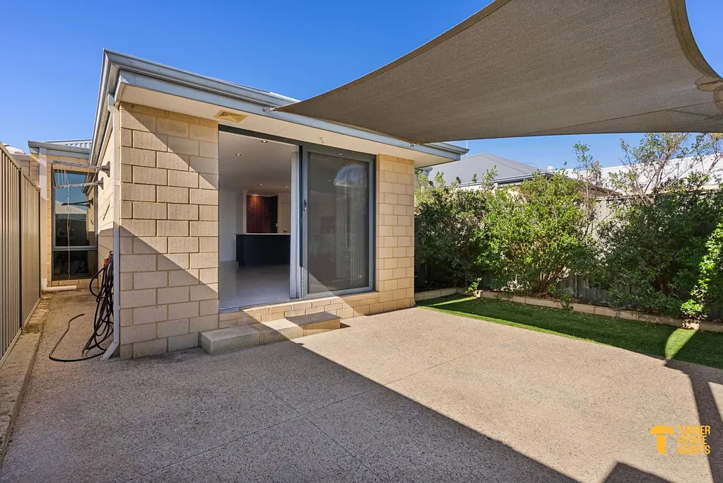 Modern & Low Maintenance Living in the Heart of Byford