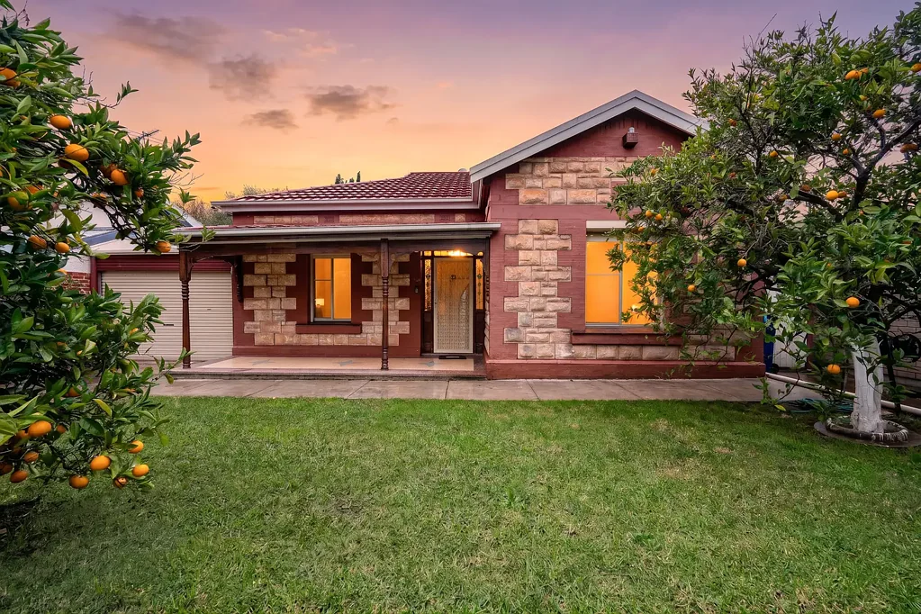 Fullarton 4 Slaapkamer Spacious Bungalow 3km from CBD - Renovate, Extend or Start Again (STCC)