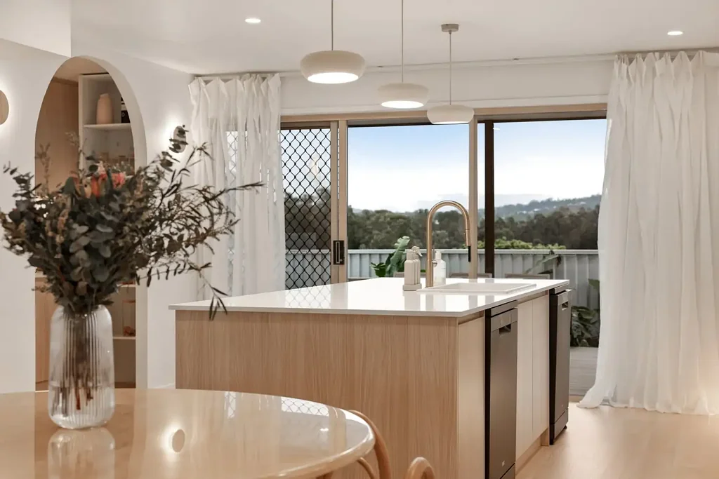 Arundel 3房  Award-Winning Design Meets Fully Renovated Family Living