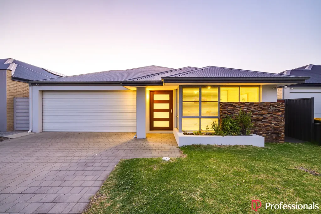 18 Monceau Meander, Landsdale, WA 6065
