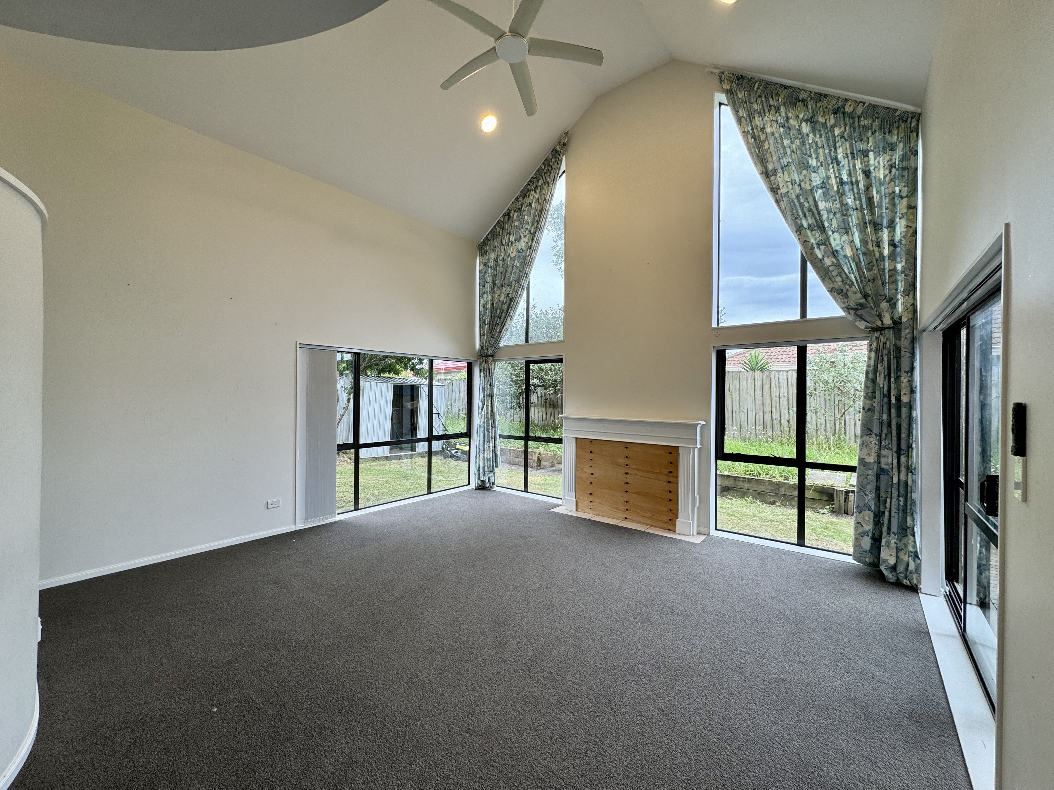 1 Fencotie Place, Northpark, Auckland - Manukau, 4 phòng ngủ, 0 phòng tắm, House