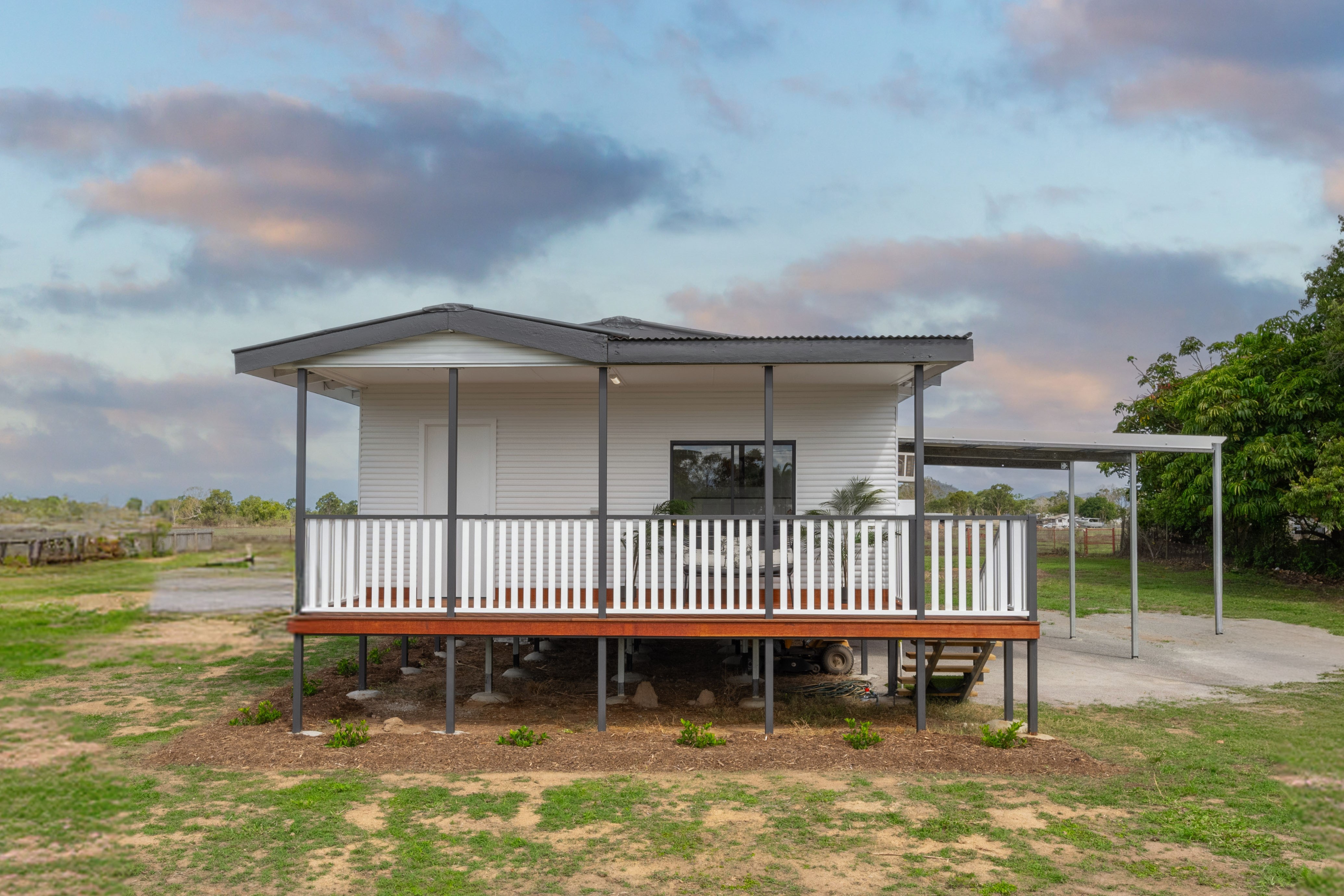 13 GREENVALE ST, YABULU QLD 4818, 0房, 0浴, House