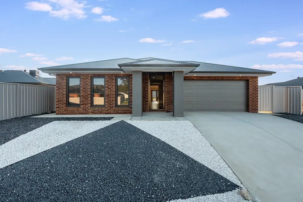 BRAND NEW FAMILY HOME READY TO MOVE IN! A MUST SEE!