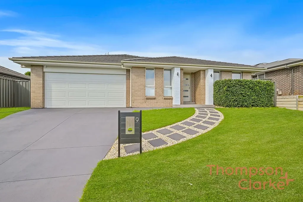 Expansive family home!