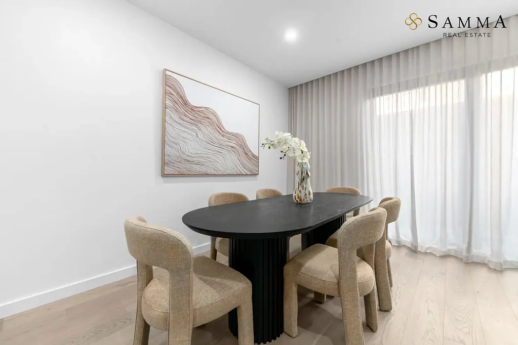 Luxurious Open-Plan Living Awaits You in This Stunning Brand New 3-Bedroom Townhouse-Property