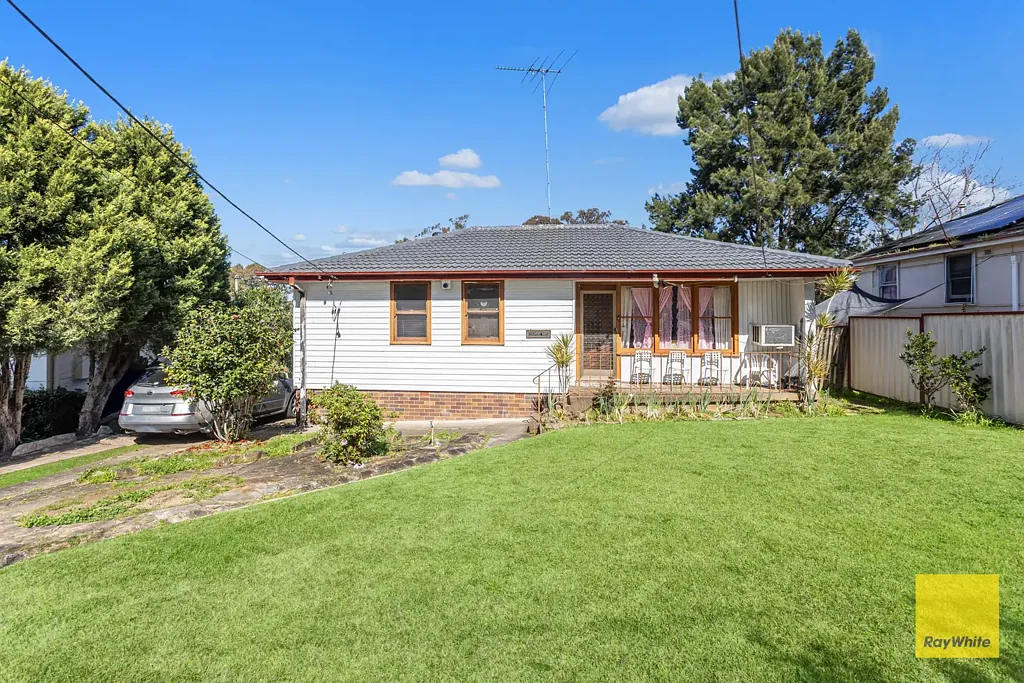 Whalan 3房 宽敞的家庭生活空间，潜力无限 Spacious Family Living with Plenty of Potential