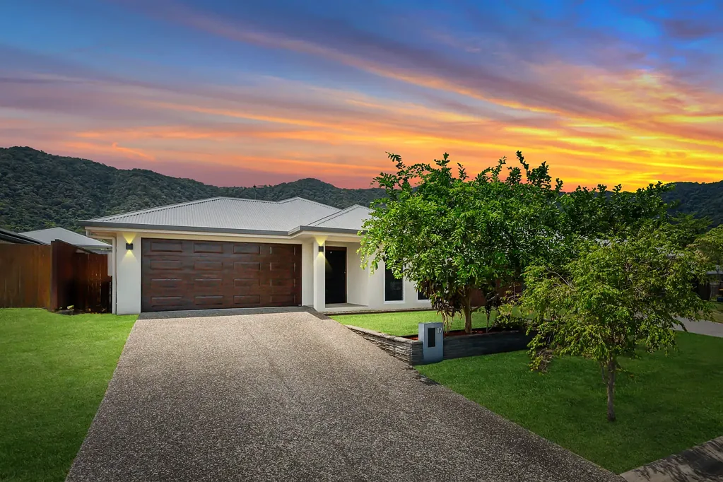 17 Highfield Circuit, Bentley Park, QLD 4869