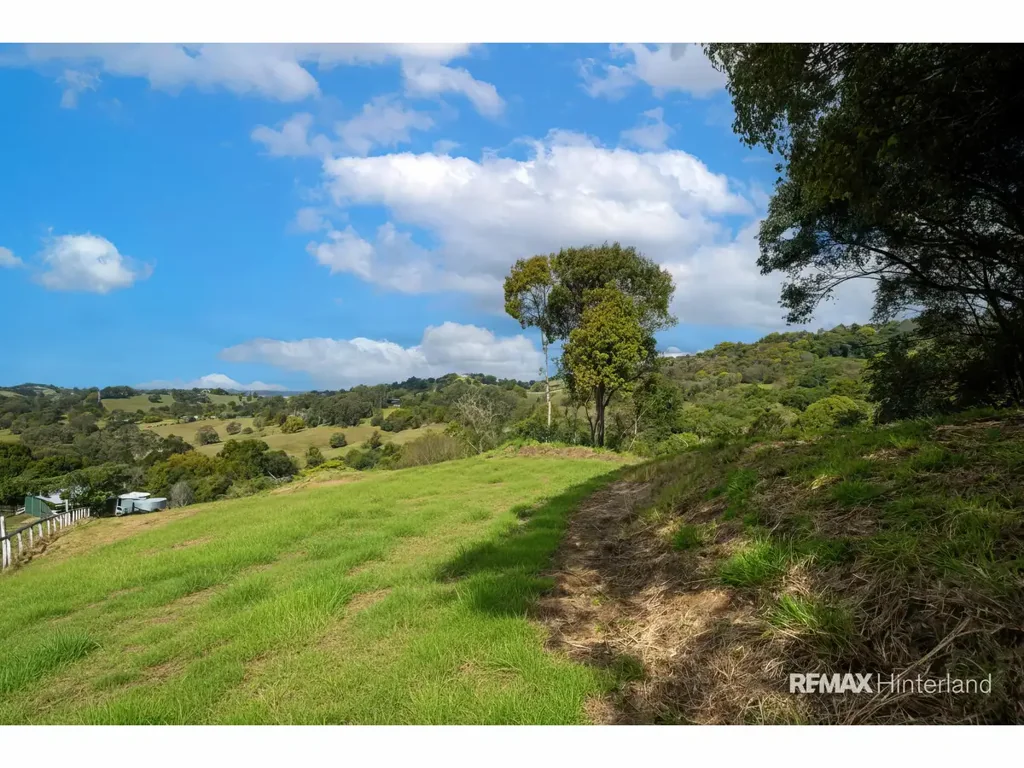 Mapleton  A Blank Canvas with Views from Hinterland to Coast