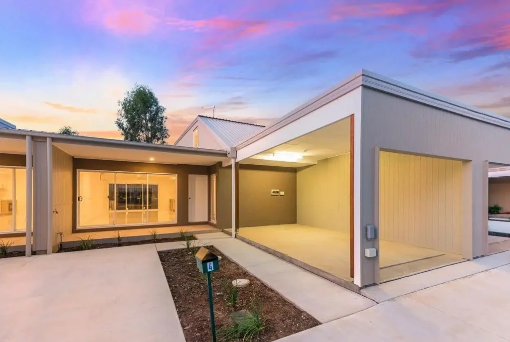 Fantastic Location Townhouse