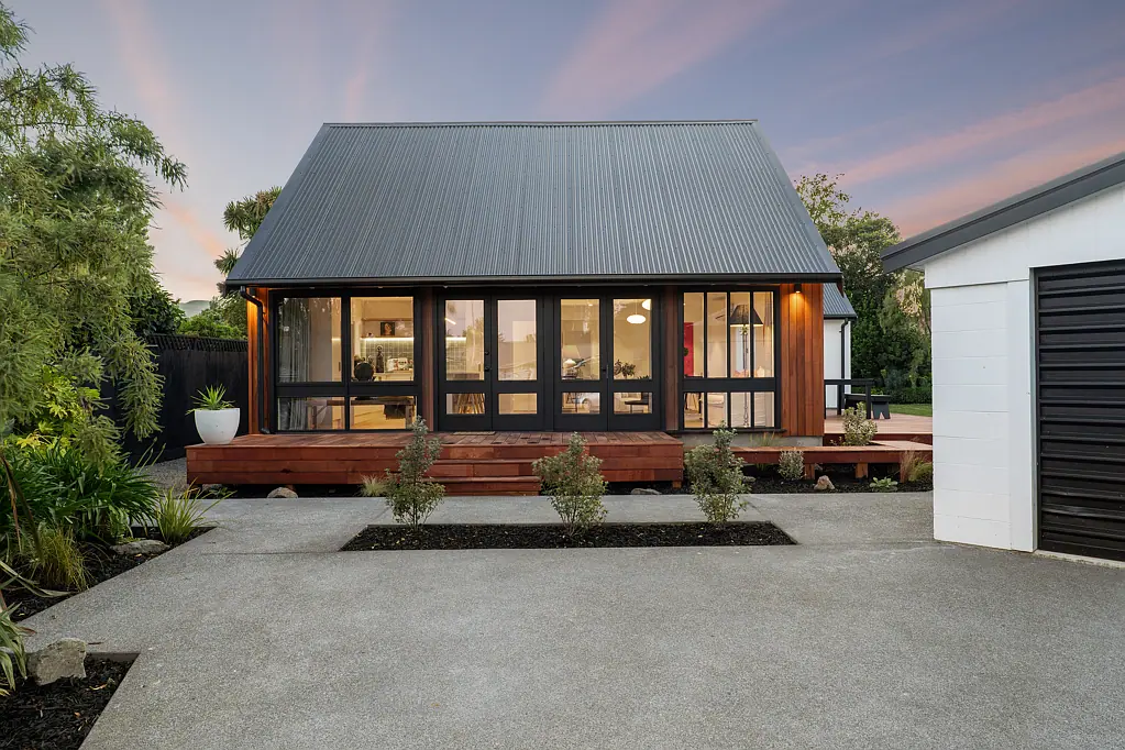 Saint Martins 3Kwarto Renovated Elegance in a Secluded Cul-de-Sac