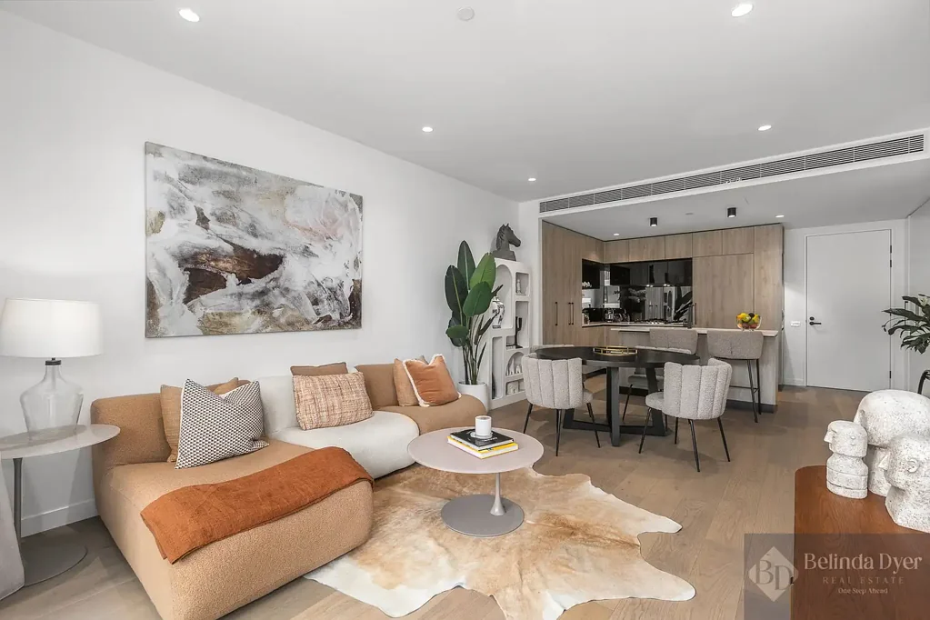 Sandringham 2 Bedroom Spacious Luxurious North Facing Apartment