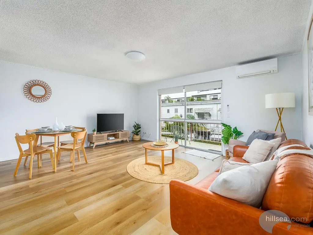Labrador 2 Bedroom PRIME COASTAL OPPORTUNITY - JUST ONE STREET FROM THE BROADWATER