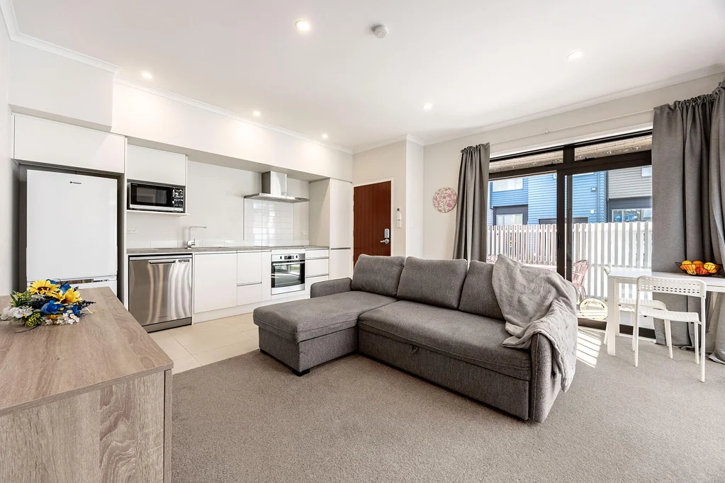 Hobsonville 1房 整洁住宅，魅力十足！布局实用，温馨宜人，拥有低维护优势！ A Tidy Package With Plenty to Like