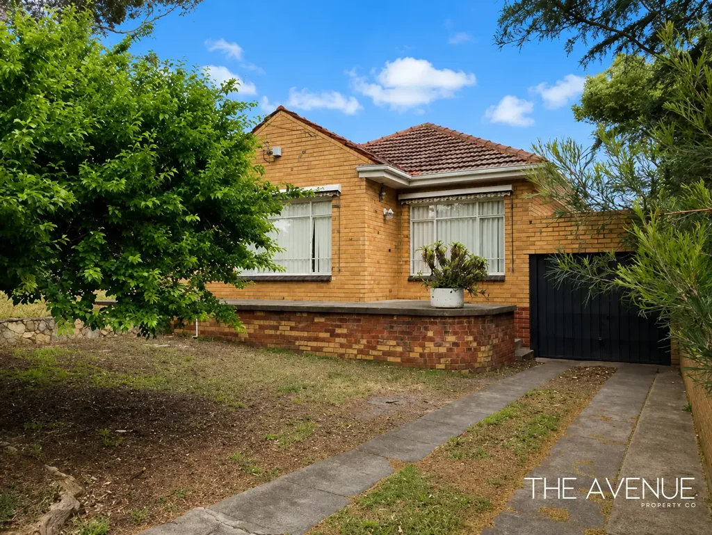 Spacious 3-Bedroom Family Home in Prime Moorabbin Location