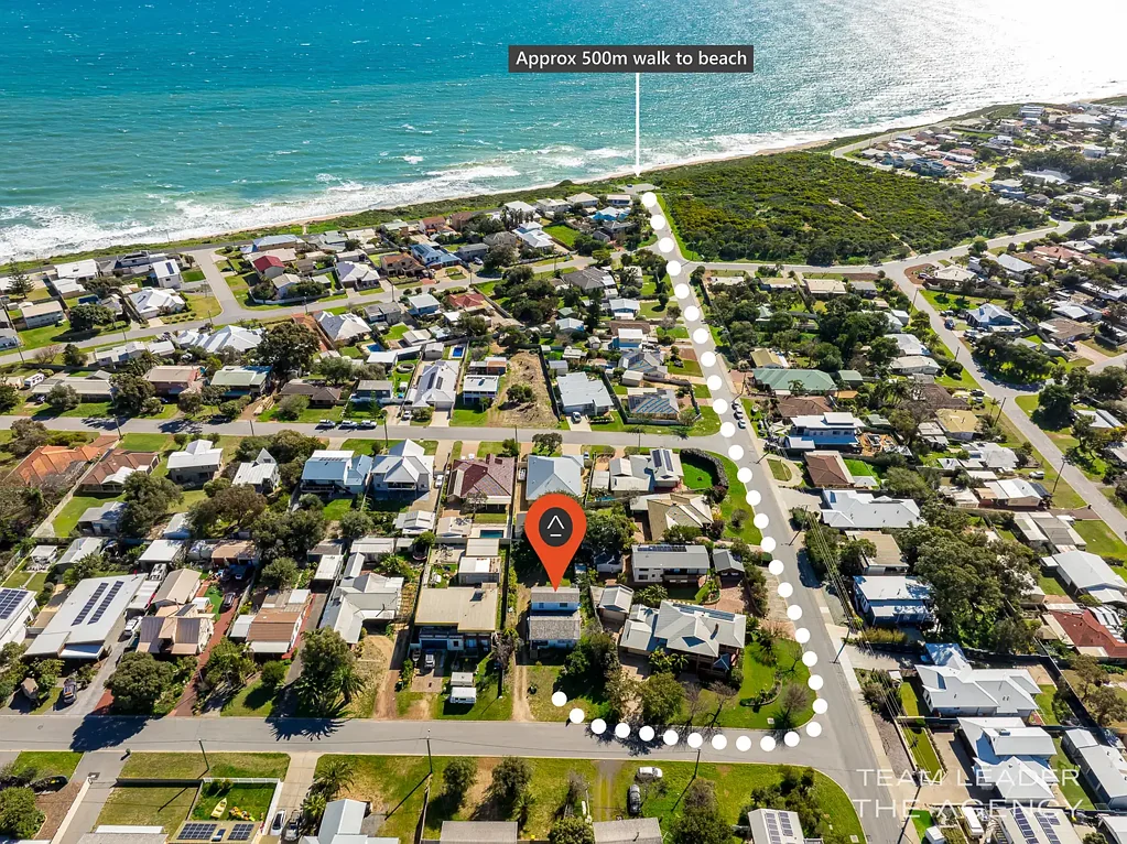 Falcon 5બેડરૂમ Beachside Opportunity in Prime Falcon Location