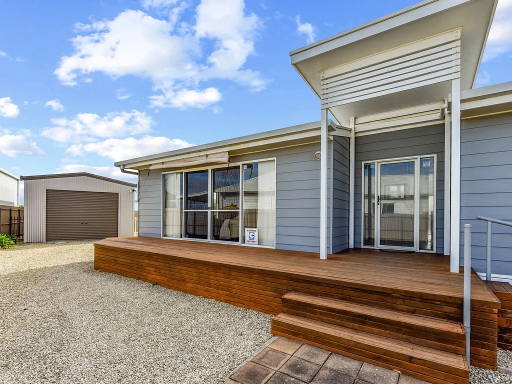 17 Dennis Avenue, Robe, SA 5276