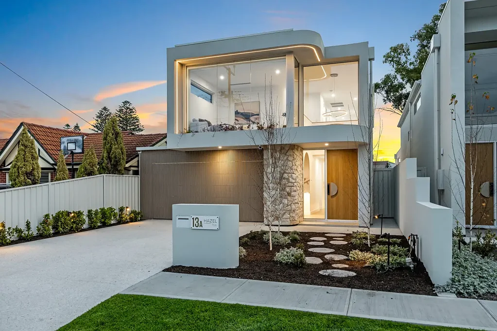Henley Beach South 4 Bedroom Bold architecture, beautiful living, and a coastal lifestyle beyond compare