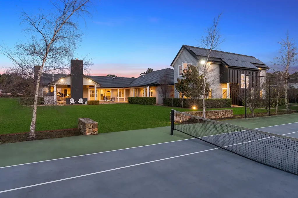 Bowral 6房  Southern Highlands Elegance with Unrivalled Views in Prestigious Bowral Setting