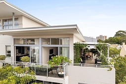 77/1a Turner Street, Redfern