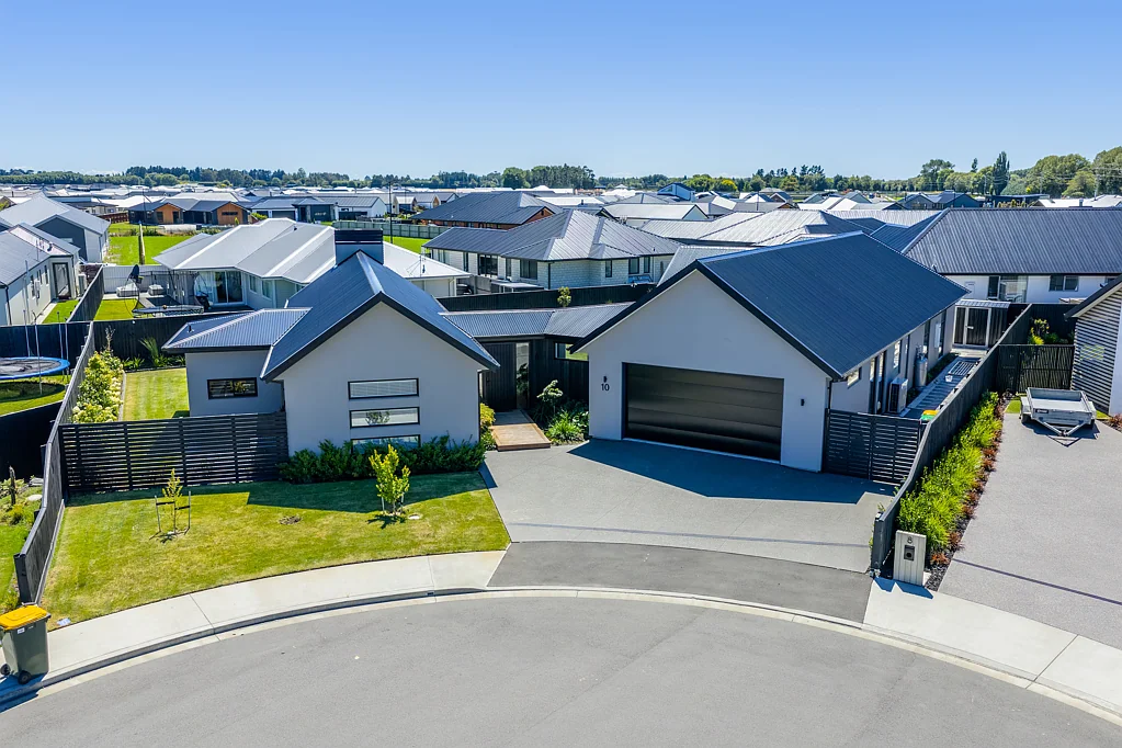 Lincoln 4Habitaciones Spacious, Stylish & Must Be Sold - Don't Miss Out!