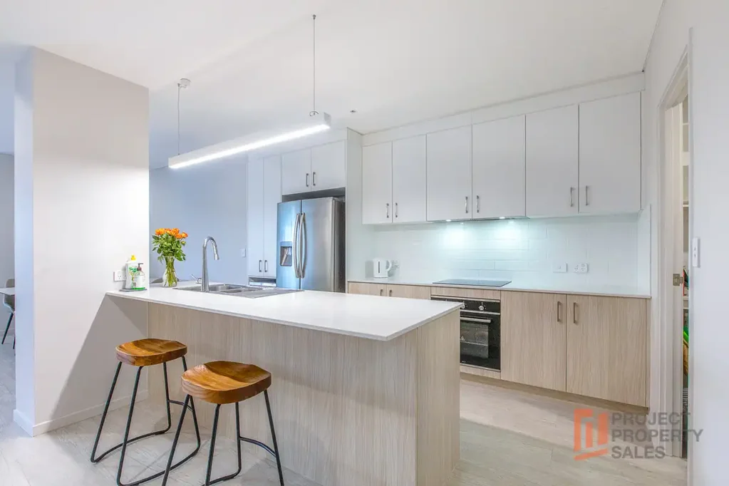 Lux Spacious 3 Bedroom Apartment - Part Furnished - Inspect By Appointment!