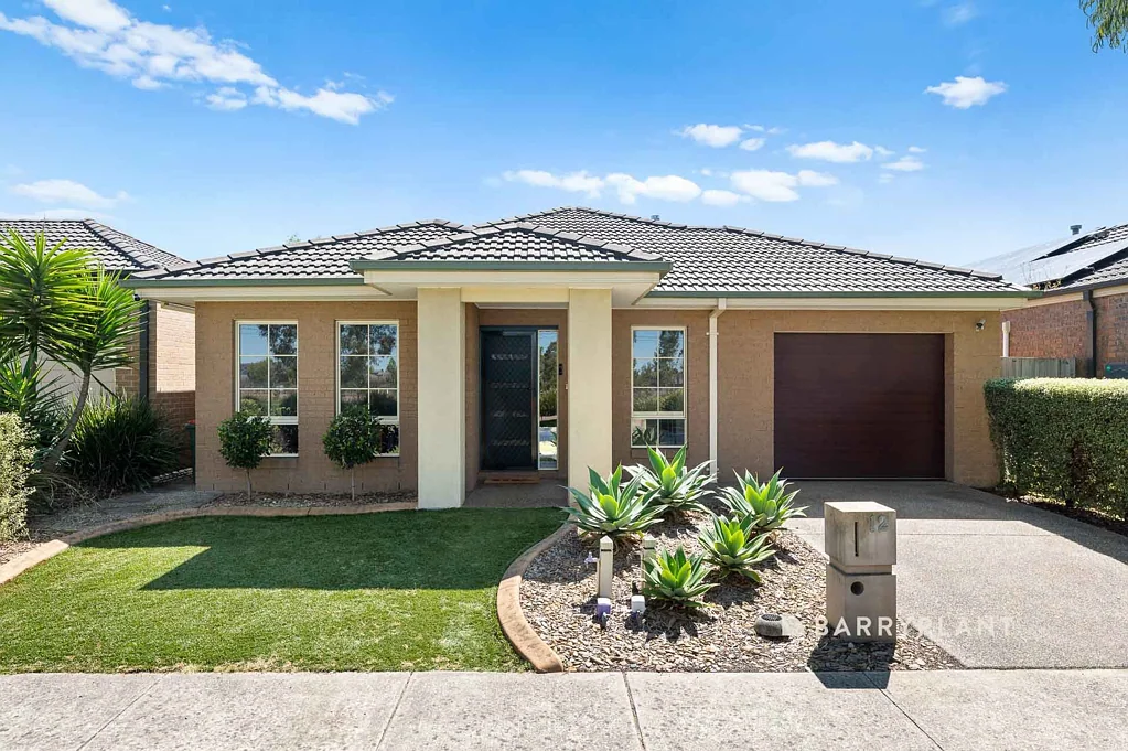 12 Lagoon Row, Officer, VIC 3809