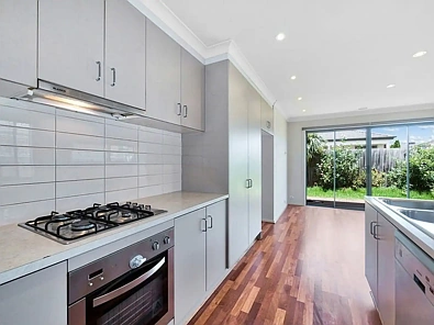 厨房 - 49 Kingdom Drive, Cranbourne, VIC 3977