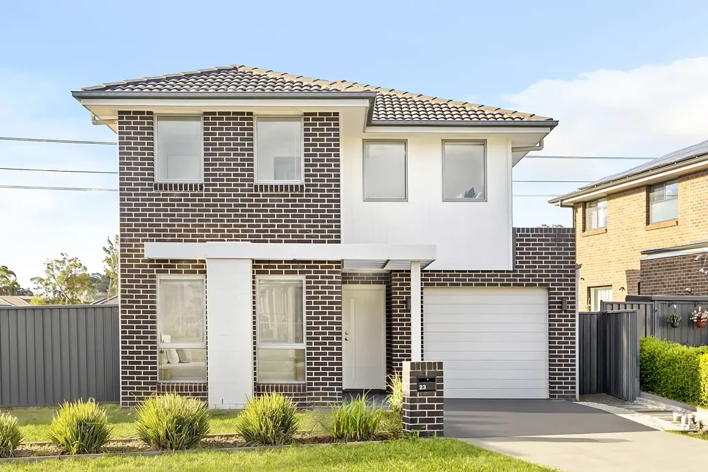 Box Hill 4બેડરૂમ Spacious, Sun Drenched Family Home Within School Catchment for Rouse Hill Public School & Rouse Hill High School!